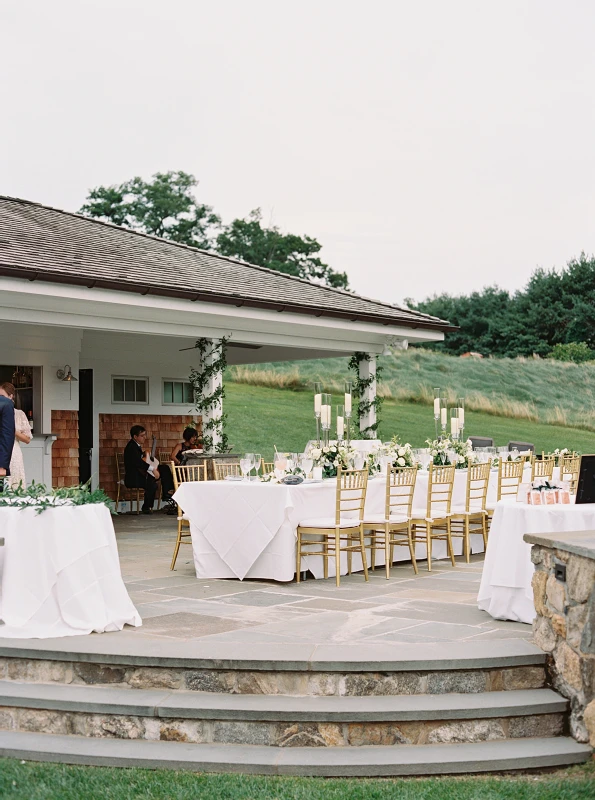 A Classic Wedding for Amanda and Ryan