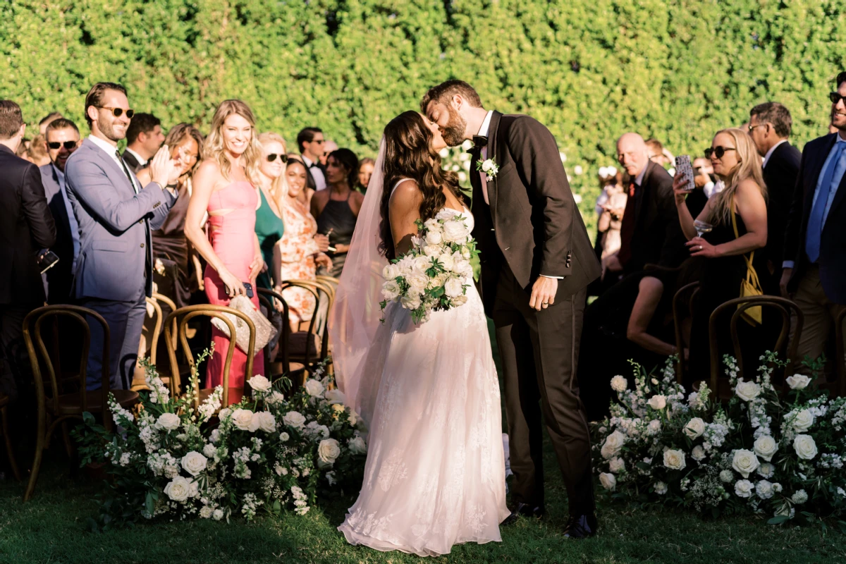 A Garden Wedding for Amanda and Stu