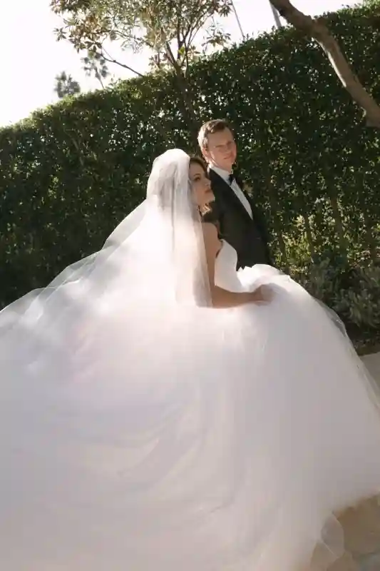 A Vintage Wedding for Amelia and Dylan