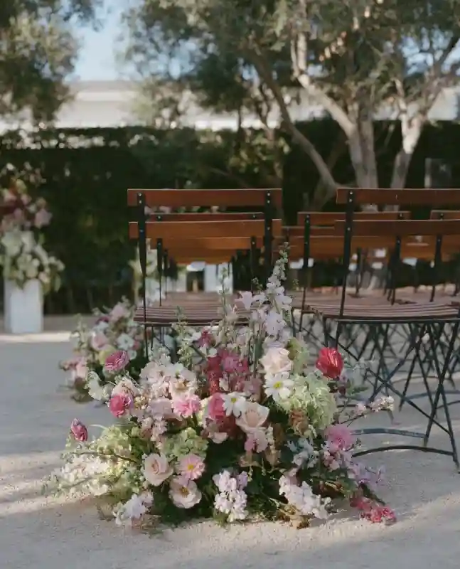 A Vintage Wedding for Amelia and Dylan