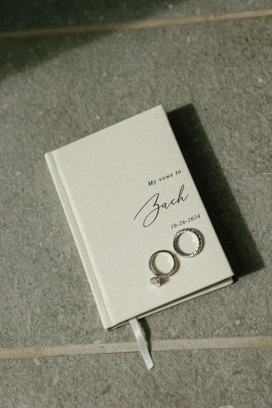 A Classic Wedding for Amy and Zach