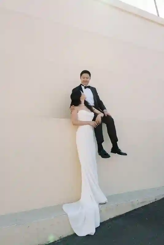 A Colorful Wedding for Amy and Eugene