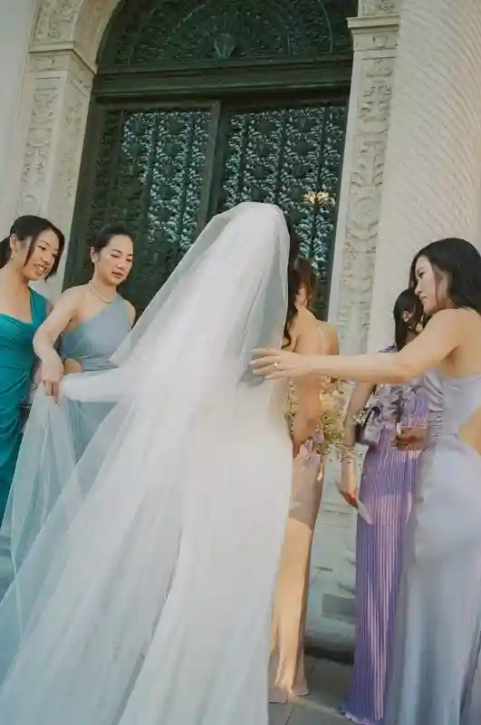 A Colorful Wedding for Amy and Eugene
