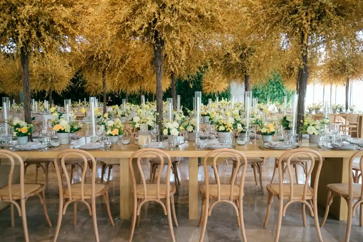 A Yellow Wedding for Andrea and Luis