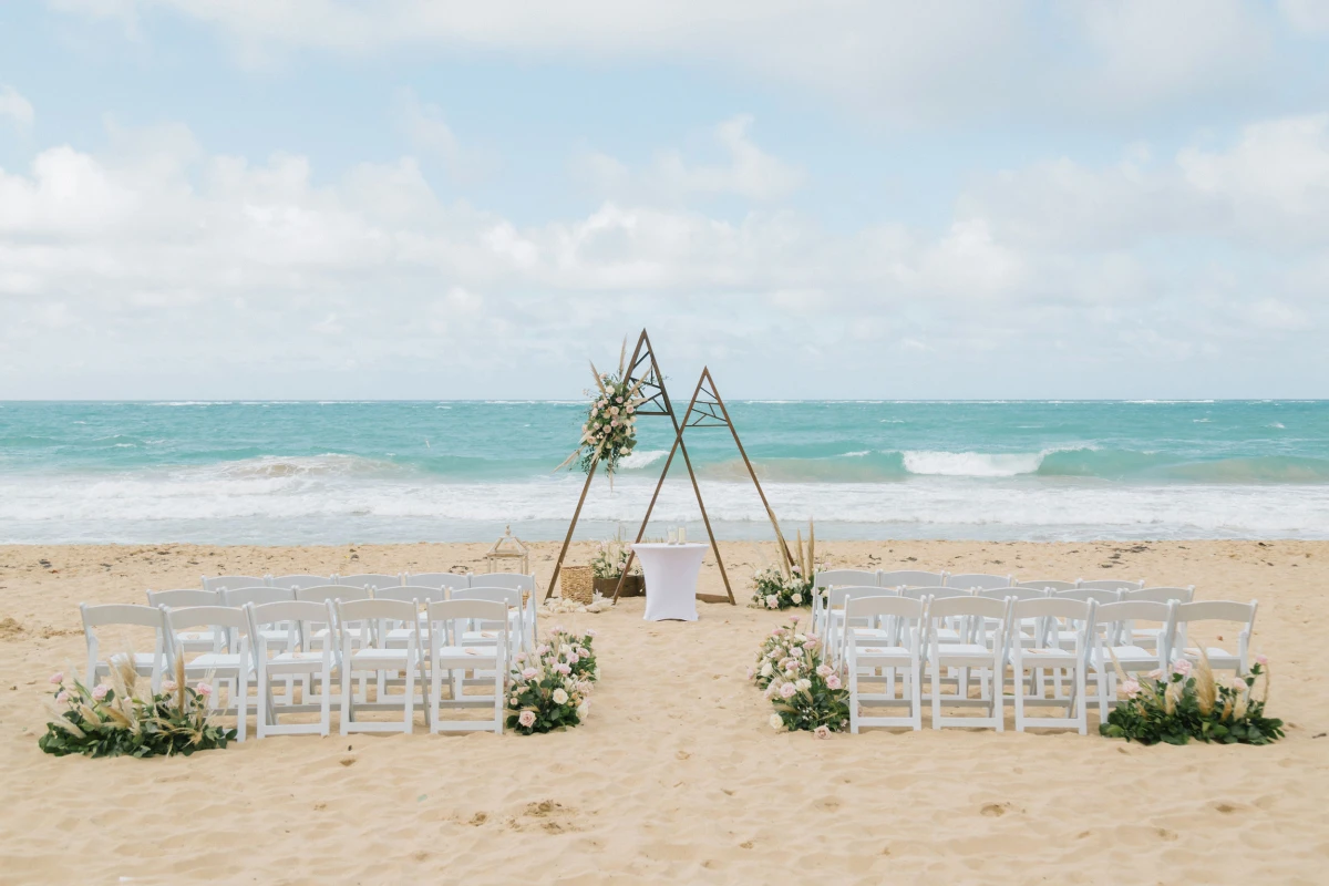 A Beach Wedding for Anita and Eric