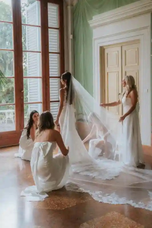 A Vibrant Wedding for Anna and Hamilton