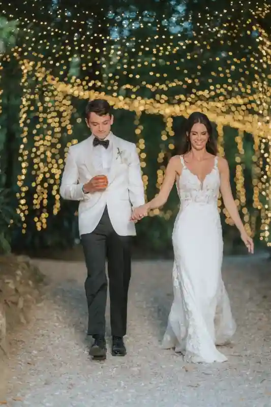 A Vibrant Wedding for Anna and Hamilton