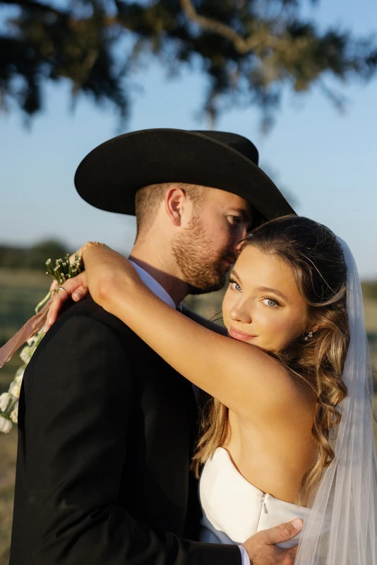 A Rustic Wedding for Anna and Cade