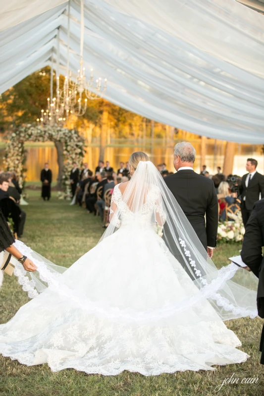 An Outdoor Wedding for Ann Elizabeth and Andrew