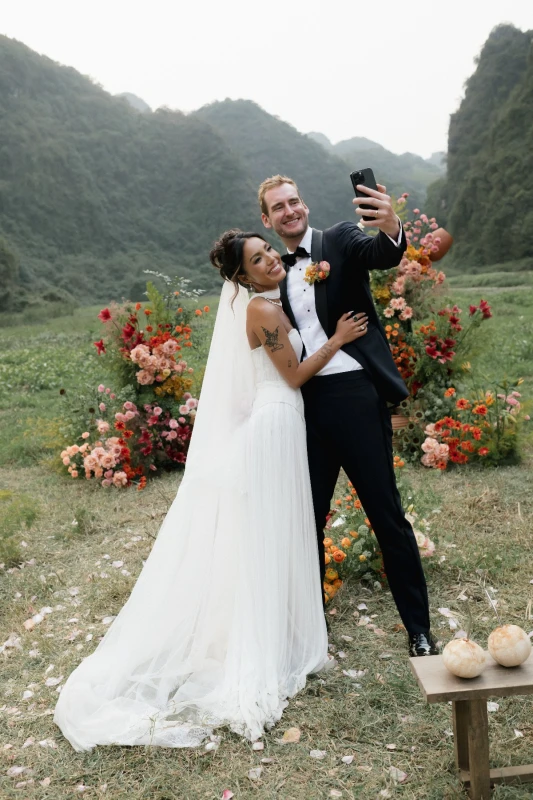 An Lush Wedding for Annie and Ryan