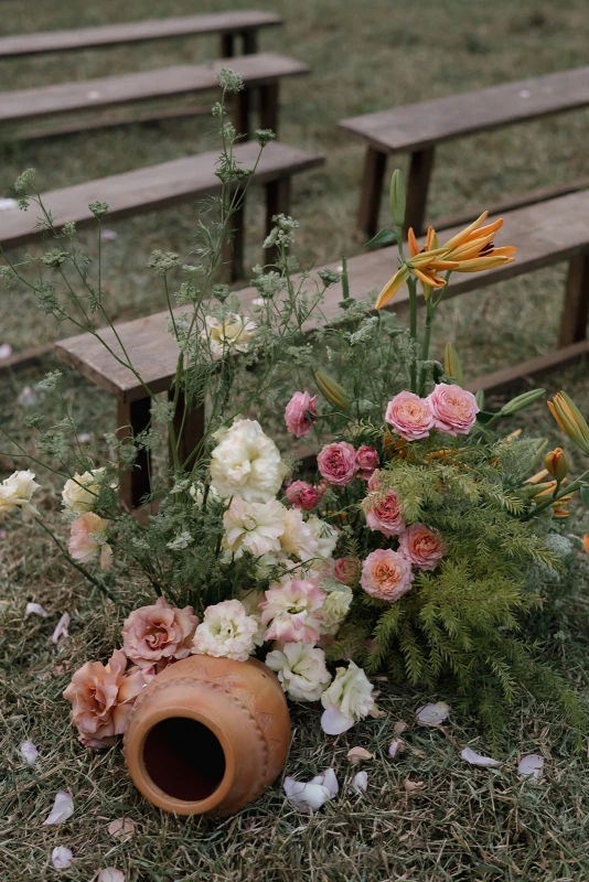 An Lush Wedding for Annie and Ryan