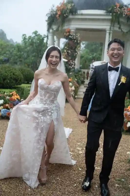 A Colorful Wedding for Annie and Vince
