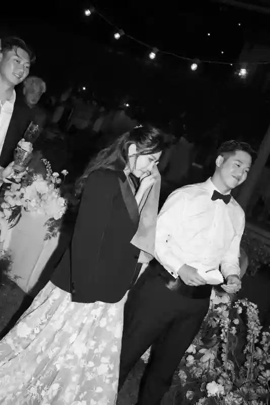 A Colorful Wedding for Annie and Vince