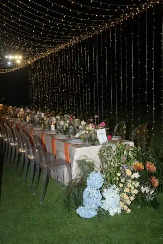 A Colorful Wedding for Annie and Vince