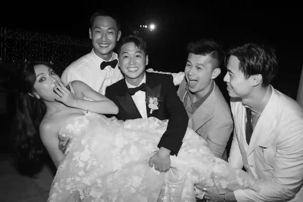 A Colorful Wedding for Annie and Vince