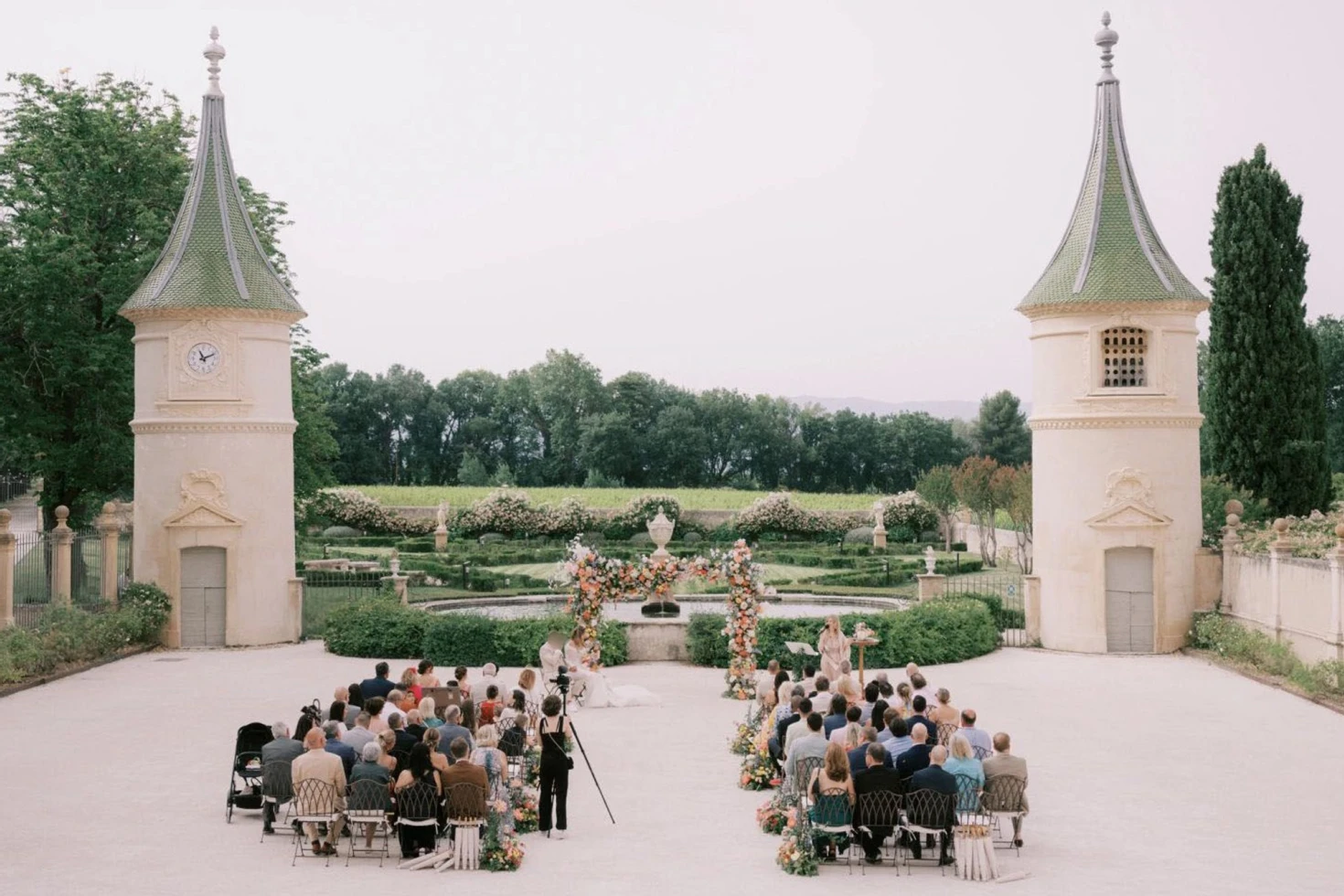 Ariane Douguet, the French Officiant Singer - EMCEE