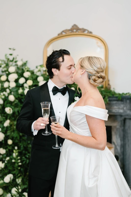 A Classic Wedding for Ashley and John