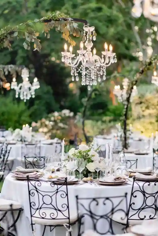 A Classic Wedding for Ashley and Matthew