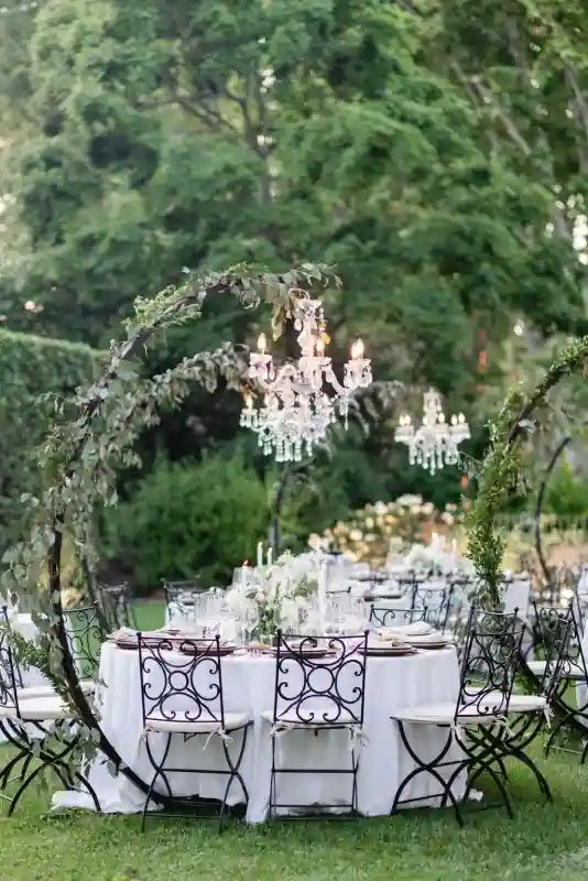 A Classic Wedding for Ashley and Matthew