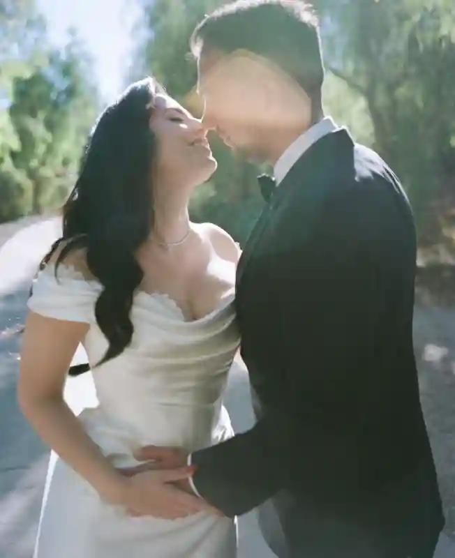 An Estate Wedding for Ava and Kayvan