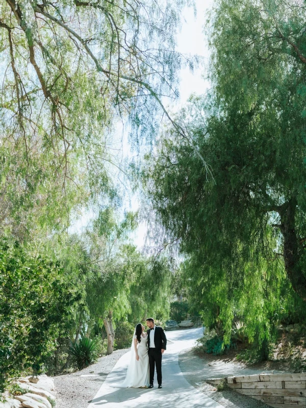 An Estate Wedding for Ava and Kayvan