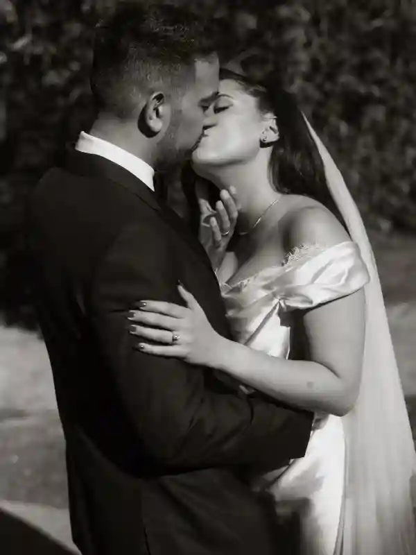 An Estate Wedding for Ava and Kayvan