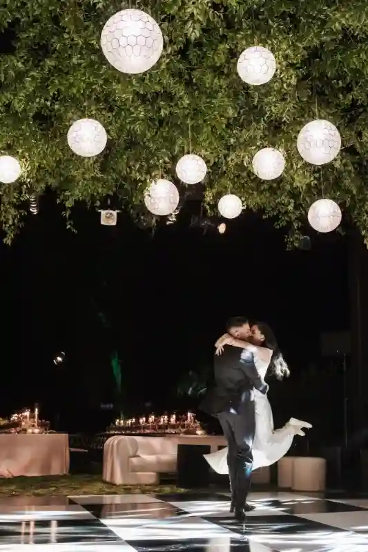 An Estate Wedding for Ava and Kayvan