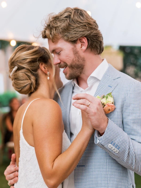 An Outdoor Wedding for Avery and Robert