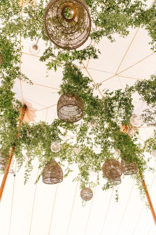 A Classic Wedding for Clare and Riley