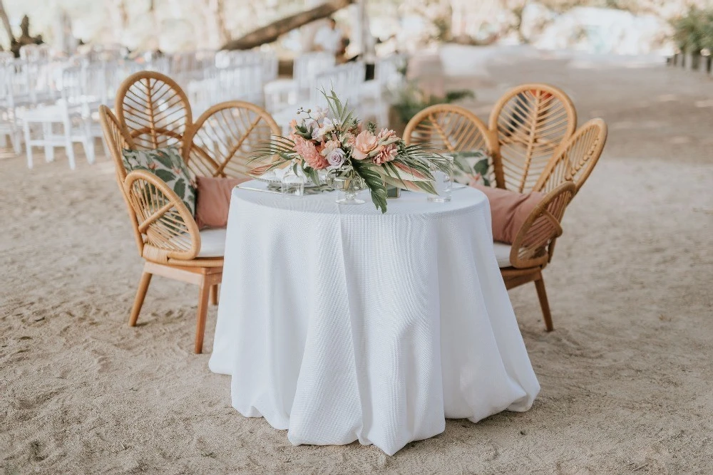 A Beach Wedding for Areli and Jorge