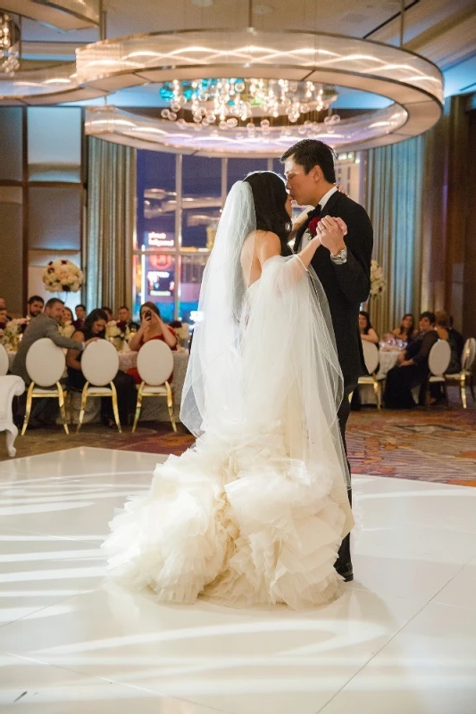 A Glam Wedding for Stephanie and Adrian