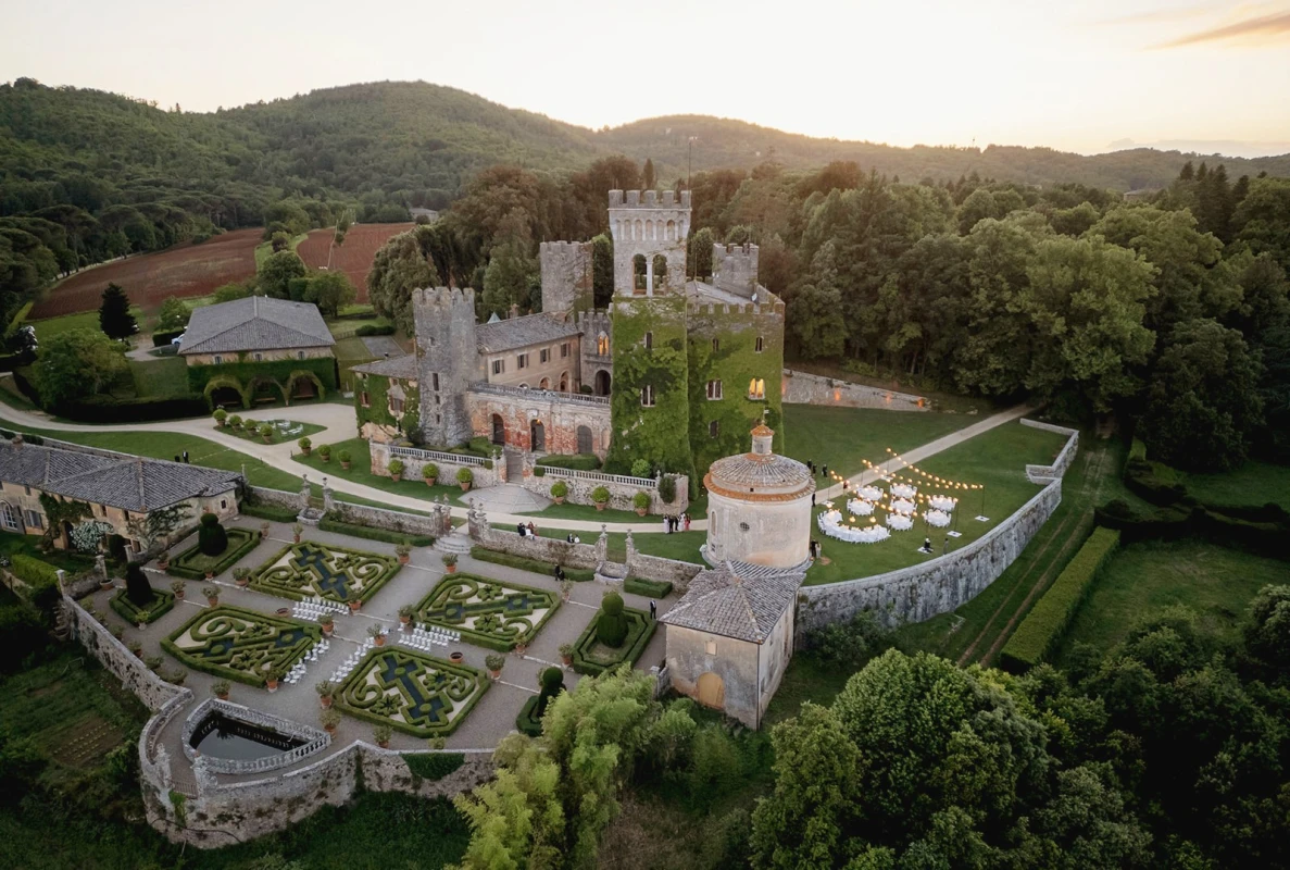 A Formal Wedding for Beatrice and Borgdan