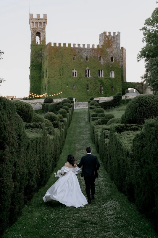 A Formal Wedding for Beatrice and Borgdan