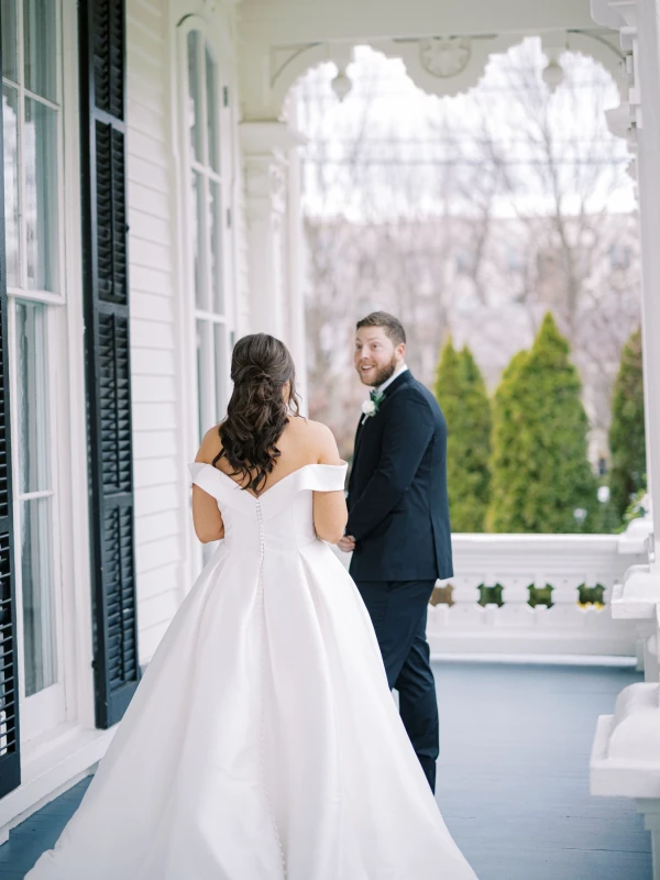 A Classic Wedding for Bella  and Brad 