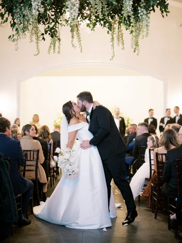 A Classic Wedding for Bella  and Brad 