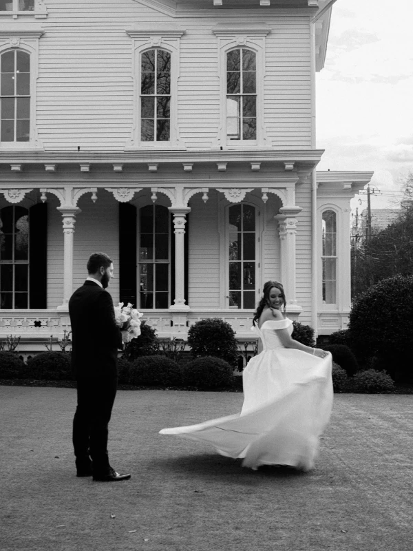 A Classic Wedding for Bella  and Brad 