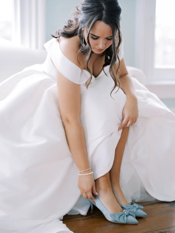 A Classic Wedding for Bella  and Brad 