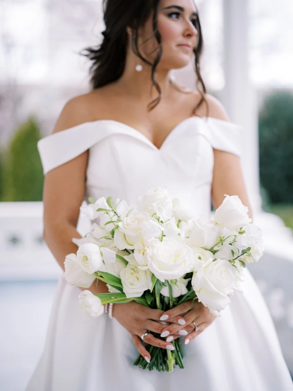 A Classic Wedding for Bella  and Brad 