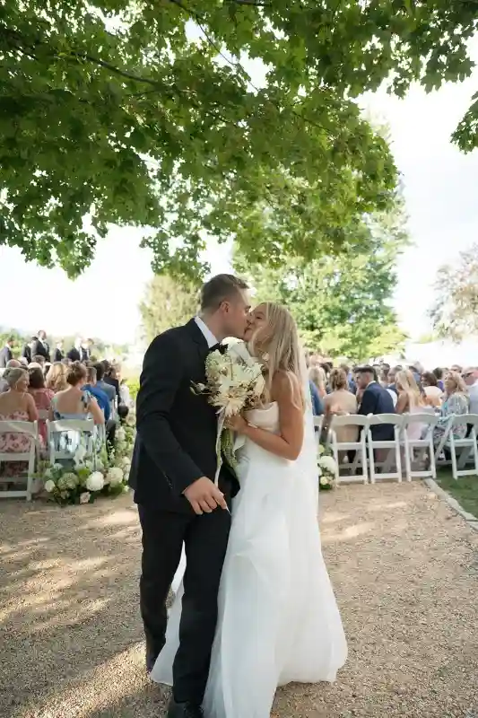 A Vineyard Wedding for Brooke and Kaden