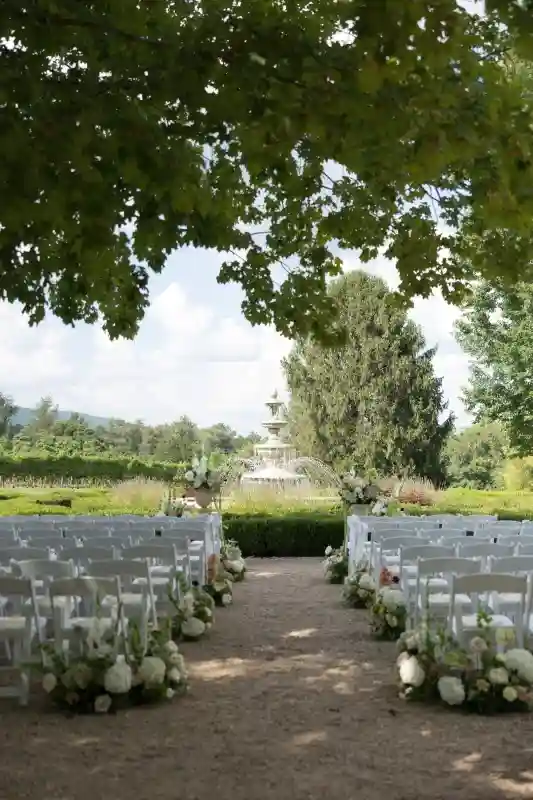 A Vineyard Wedding for Brooke and Kaden