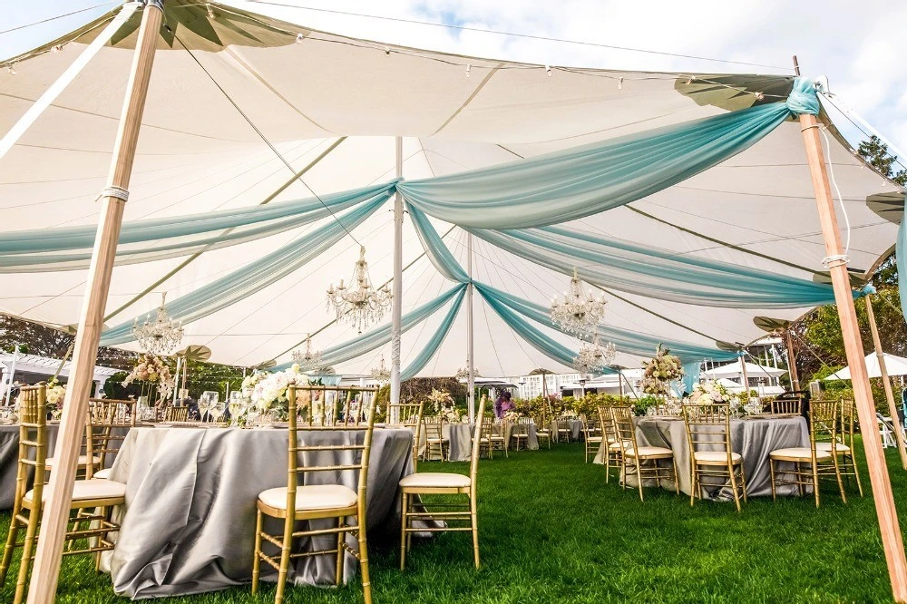 A Classic Wedding for Liz and Leo