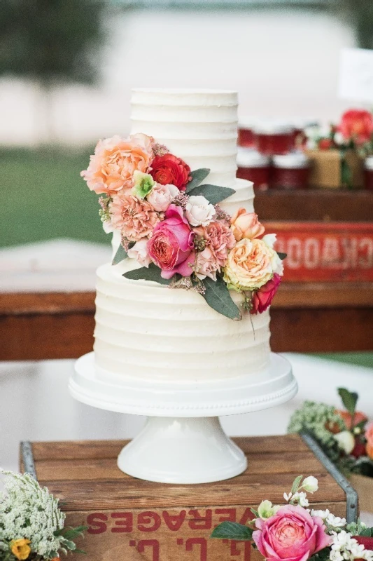 An Outdoor Wedding for Alison and Brett