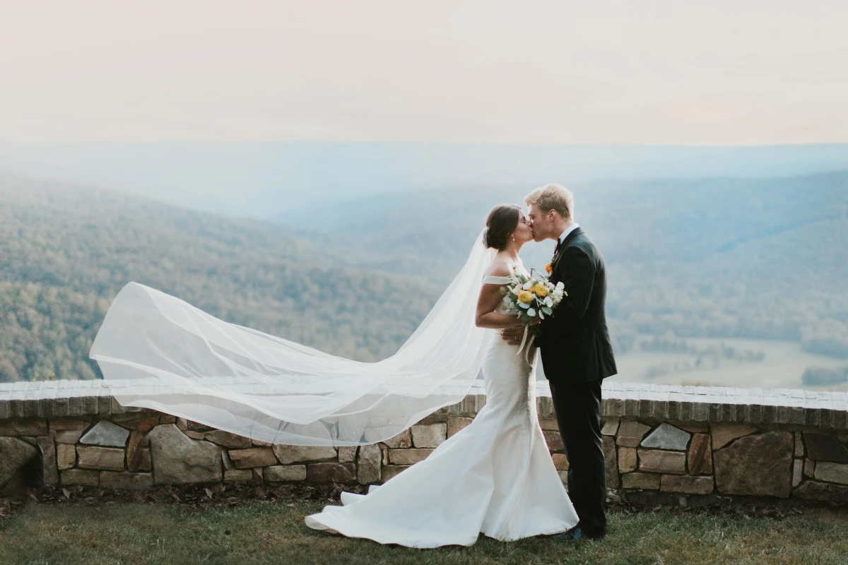 A Country Wedding for Caitlin and Spencer