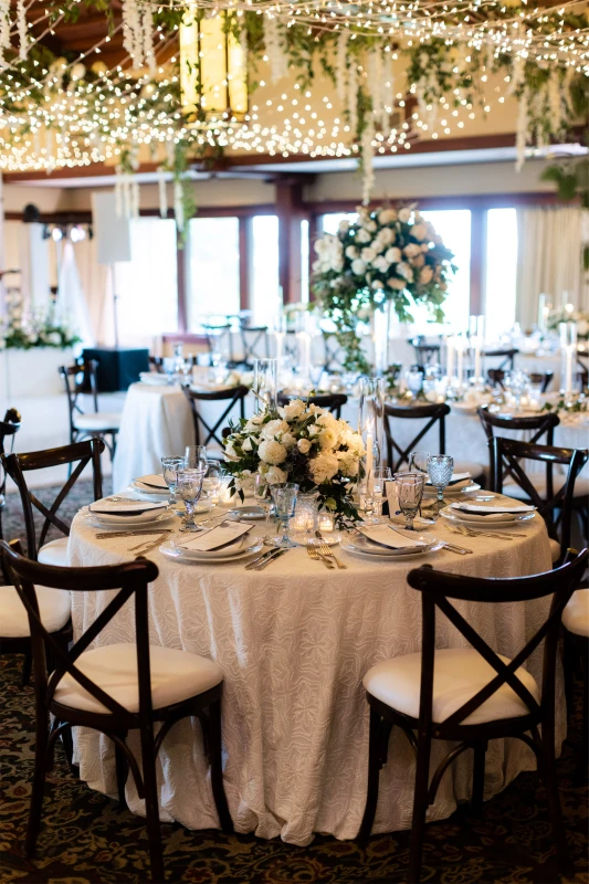 A Classic Wedding for Caitlin and Zach