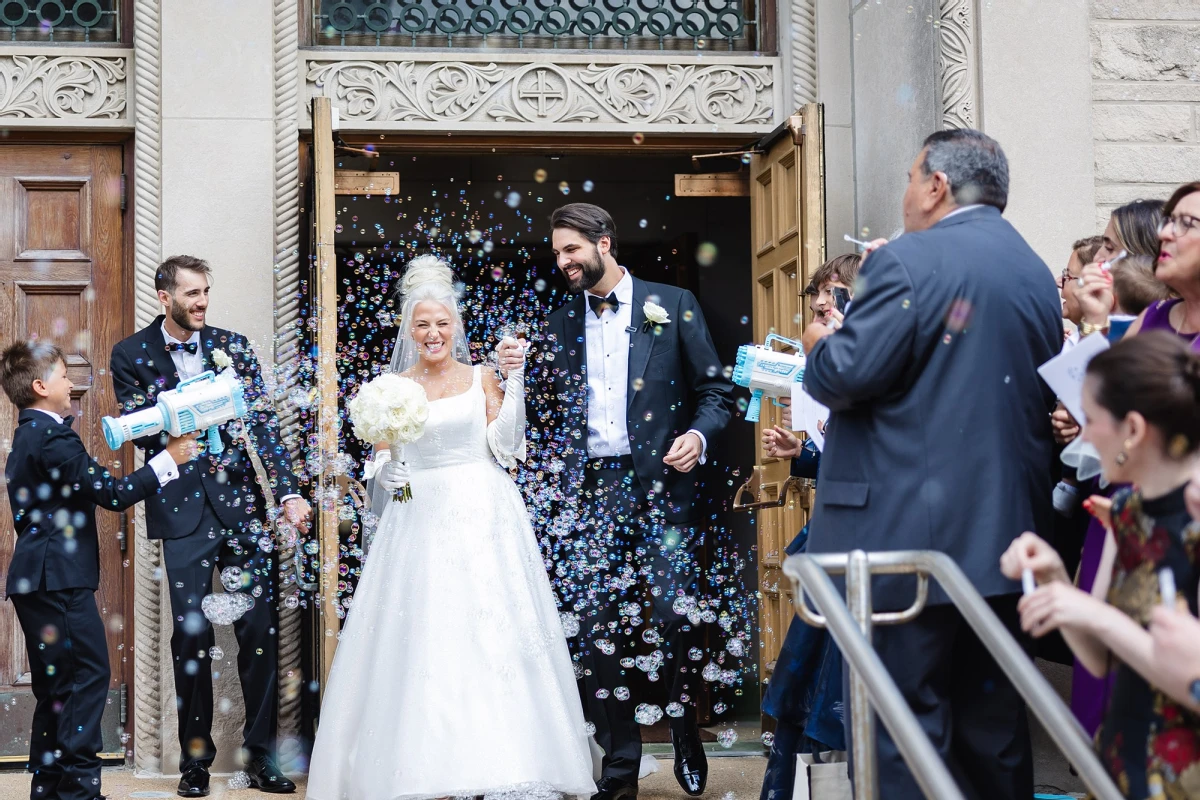 A Classic Wedding for Carly and George