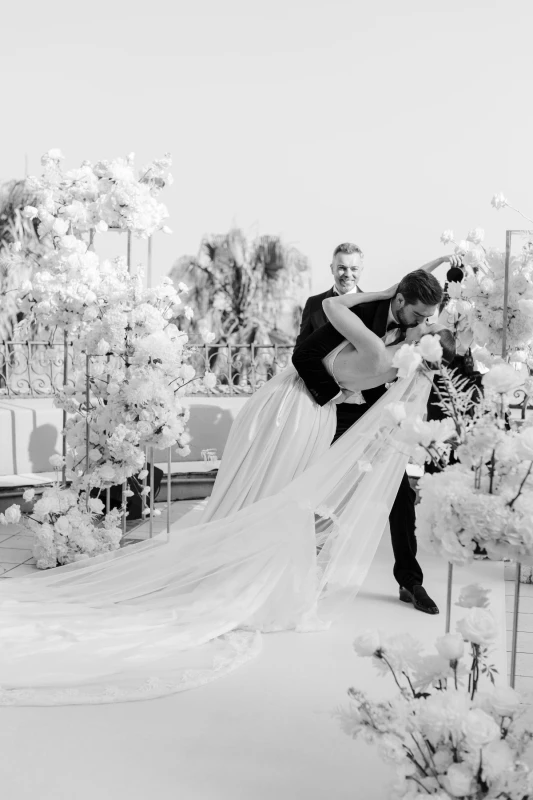 A Classic Wedding for Carrie and Anton