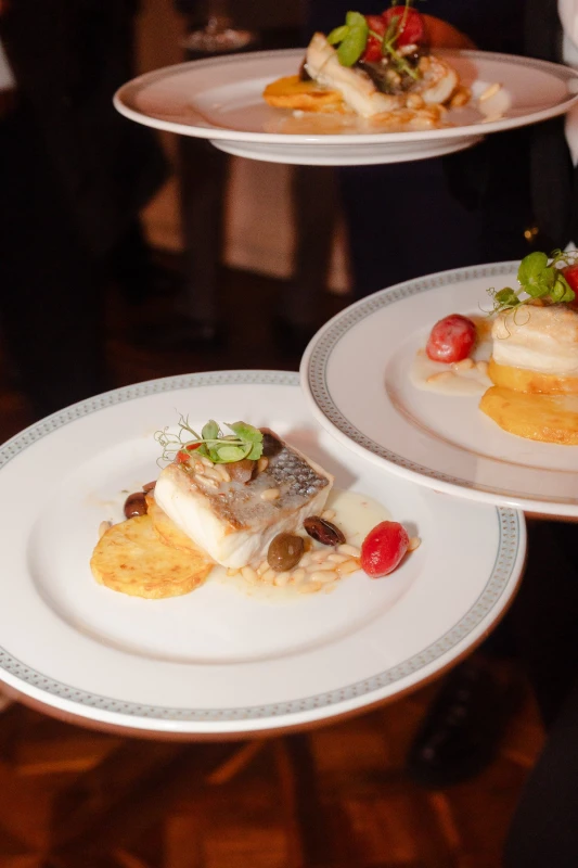 A Classic Wedding for Carrie and Anton