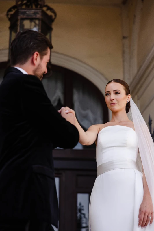 A Classic Wedding for Carrie and Anton