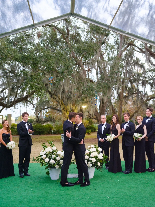 A Glam Wedding for Cason and Fran