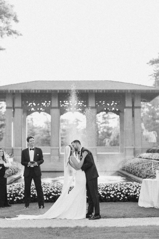 A Classic Wedding for Cat and Joe